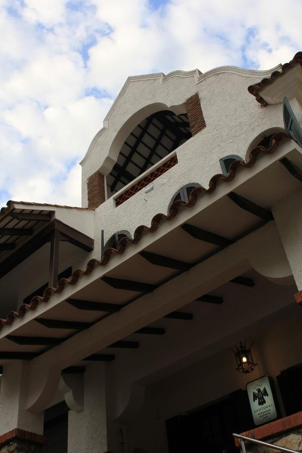 Santoral Restaurante Y Posada Pet Friendly Atlántida 外观 照片
